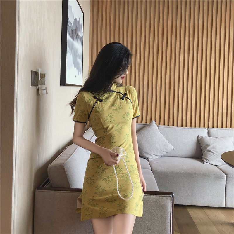 VK旗艦店 韓古風復古旗袍風印花素黃色盤扣短袖洋裝