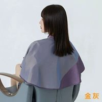 Золотой серой хлопает