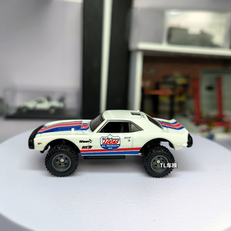 1:64 Hot Wheels Camaro Off-Road All-Terrain Muscle Car Modified with Shock Absorbing Rubber Tires Car Culture Series