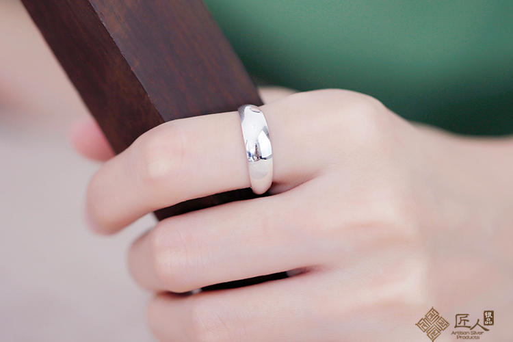 Nhẫn bạc 999 nguyên chất bạc nguyên chất bóng loáng đôi nam nữ một cặp nhẫn miệng ông già nhẫn ánh sáng nhẫn nhẫn nam