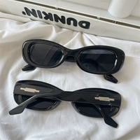 Рисовые белые зеркальные ноги черные