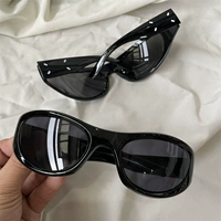 Четыре точки бабочки черной