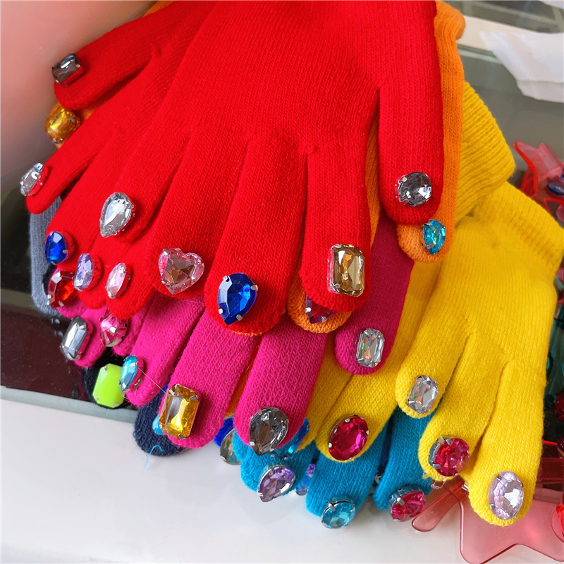 Women's Retro Streetwear Solid Color Gloves 1 Set display picture 1