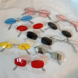 Ретро маленькие металлические солнцезащитные очки, популярно в интернете