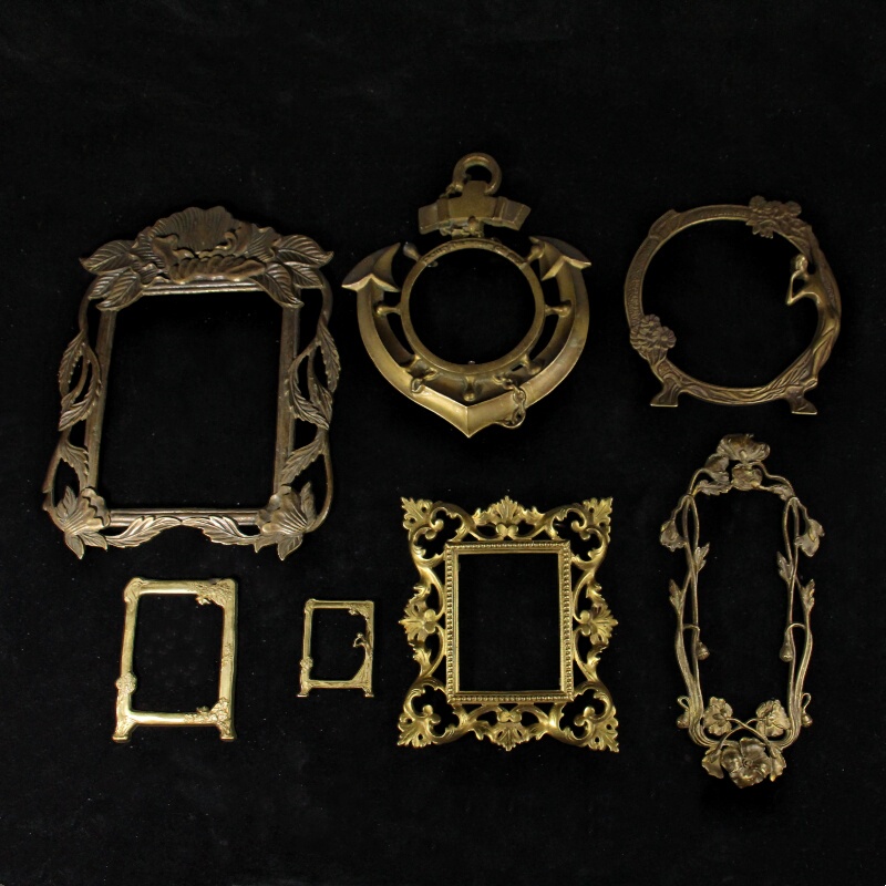 Vintage Retro French Brass Photo Frame Mirror Model Room European-Style Ornaments Wedding Photography Soft Decoration Wall Hanging Vintage Retro French Brass Photo Frame Mirror Model Room European-Style Ornaments Wedding Photography Soft Decoration Wall Hanging