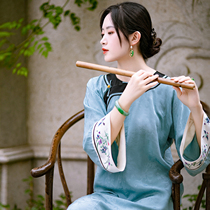 Spring Palace resentment spring summer and autumn imitation late Qing antique clothes Chinese style Ruyi side hand embroidered a city wind wool big robe shirt