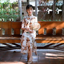 A Wei-a-City Wind Power -- The Blizzard of the Republic of China the Blizzard of the Blizzard of the Republic of China and the Artistic Summer Qipao