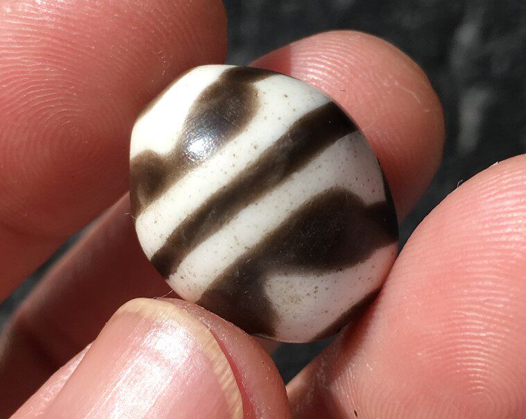 The Qing Dynasty Tibet Old Dispenser Sky Pearl Tiger Veins Dalotian Pearl Bag Old Fidelity Pearl full product diameter 20-Taobao