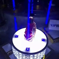 Красное монохромное держатель вина-нет лазер