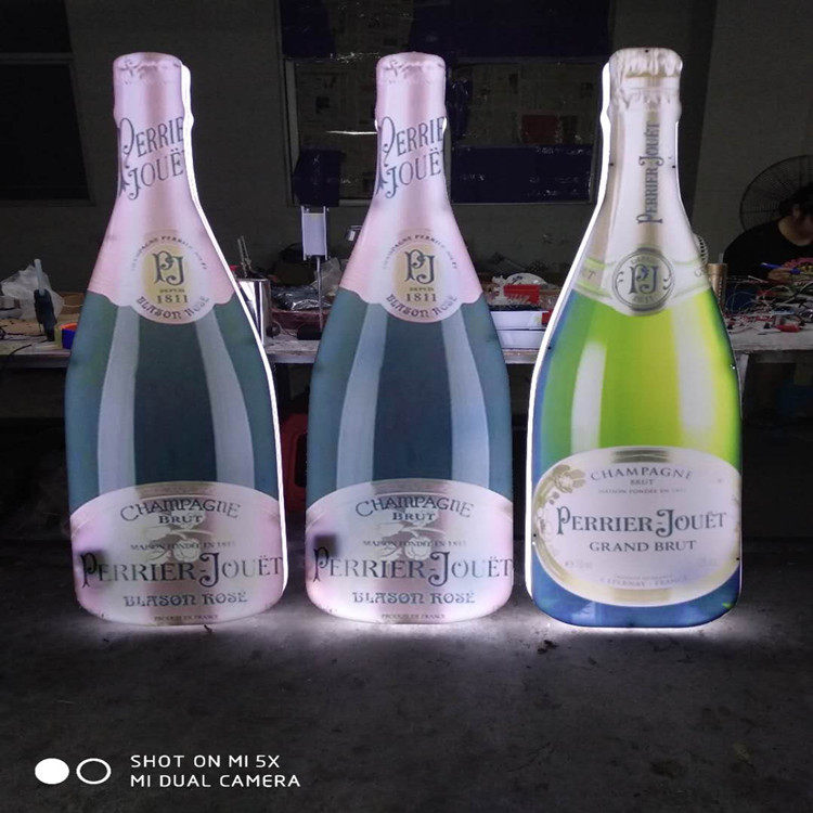 Personality Bar Great Wine Bottle Lifting Rack Champagne Sedan LED Charging luminous Crystal KTV Wine Trust Champagne Shelf