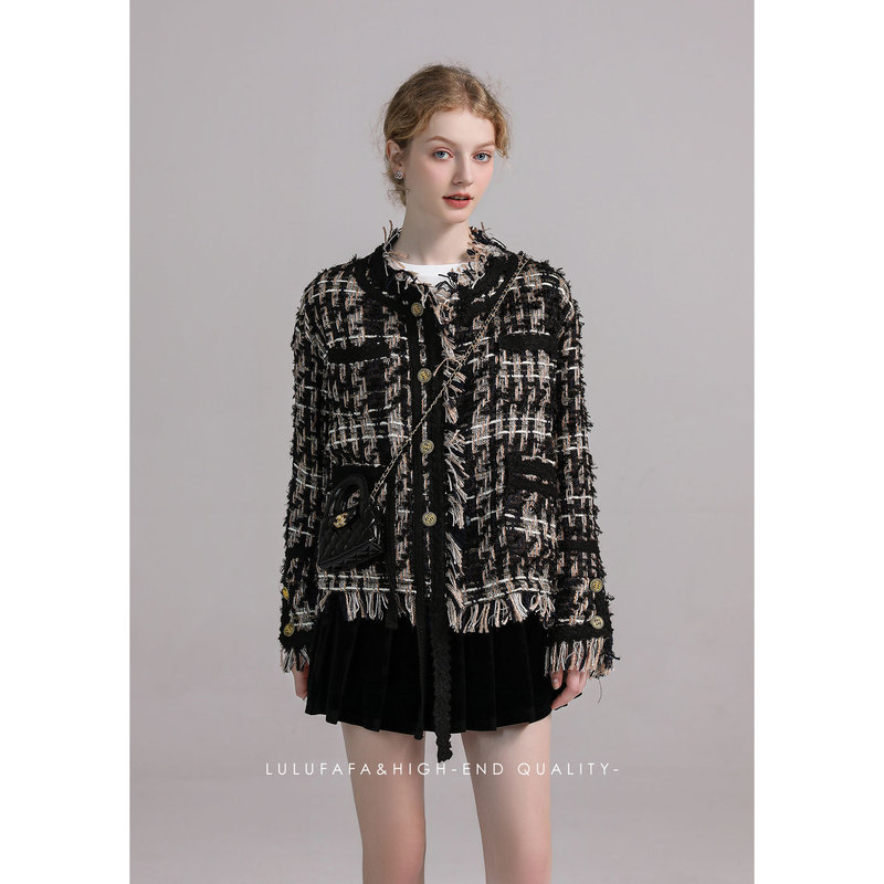 Lulufafa Fringed Tweed Short Jacket with Raw Edges, 2024 Autumn and Winter French Style Tassel down Jacket Lulufafa Fringed Tweed Short Jacket with Raw Edges, 2024 Autumn and Winter French Style Tassel down Jacket