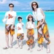 Du lịch Thái Lan bãi biển phụ huynh-con tải hè 2018 gia đình bên bờ biển của ba người mẹ và con gái phù hợp với thời trang
