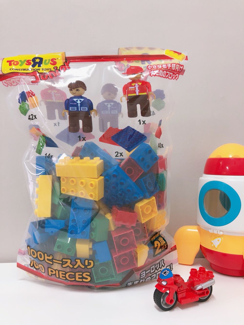 Out of Japan's R & I big particles for children's baby puzzle blocks compatible with Debao open Toys