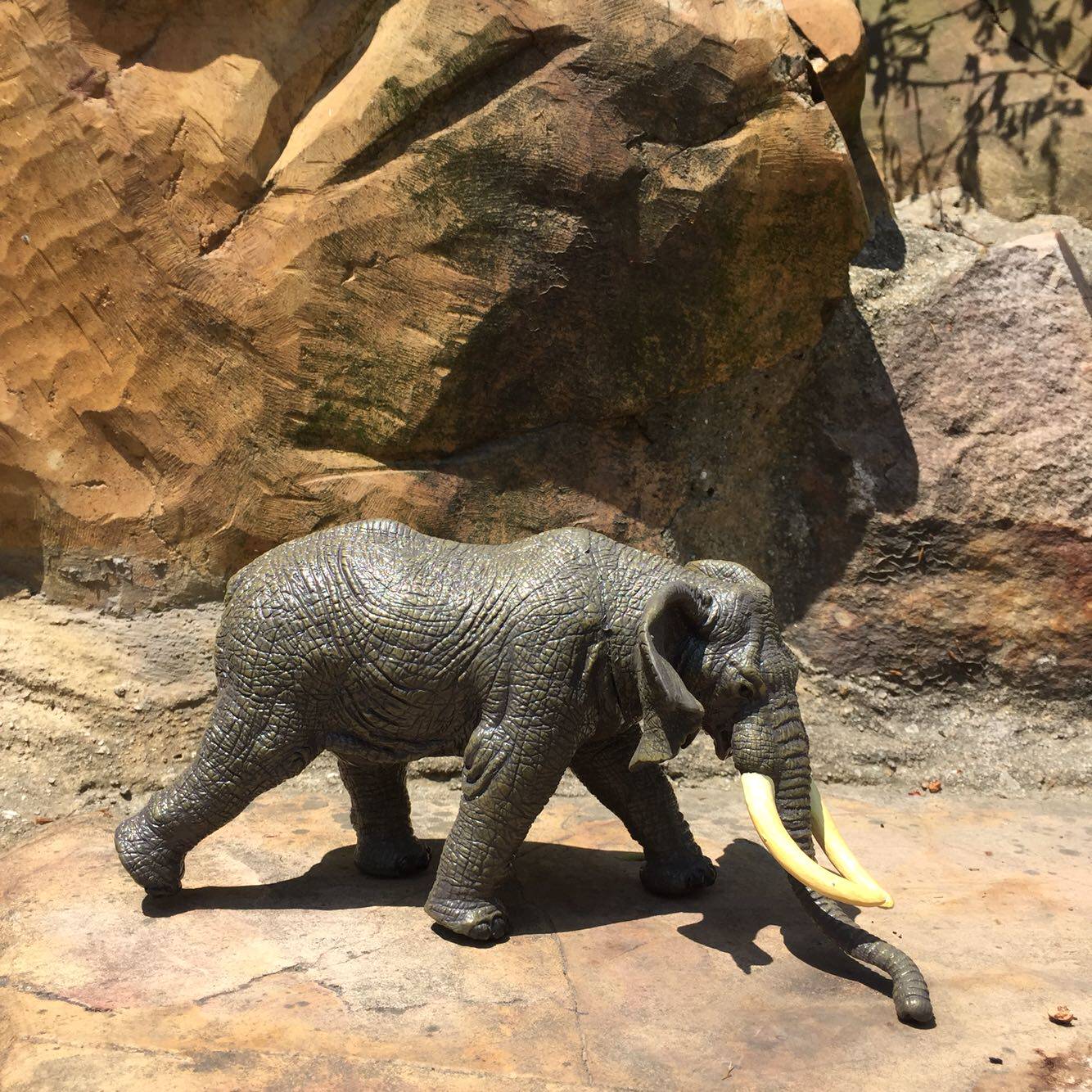 Out French Animal Model Toy Simulation Scene Great White Shark Giraffe Lion Elephant River Horse Nature Museum