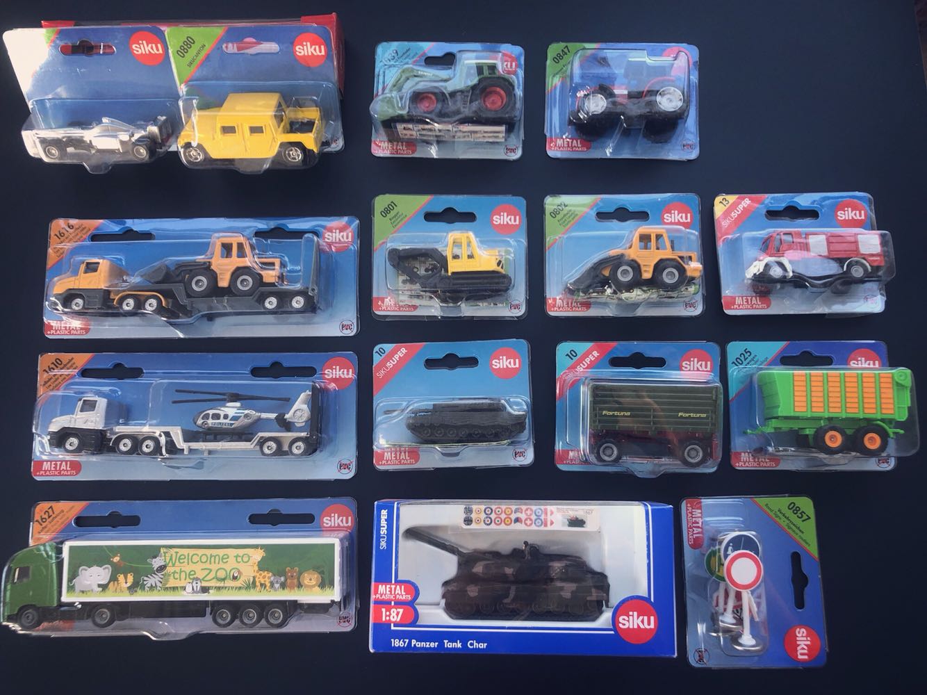 Good quality alloy car boys toy gift fire truck tractor tank excavator racing without force