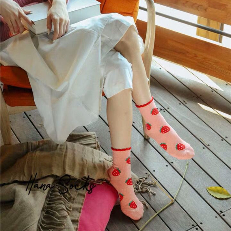 Korean Dongdaemun Imported Vivid Fruit Strawberry Cartoon Cute Versatile Mid-Calf Women's Socks for Autumn and All Seasons