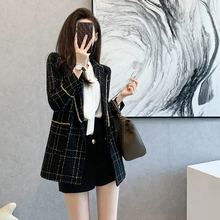 Xiaoxiangfeng coarse tweed plaid long sleeved suit for women in autumn and winter, high-end fashion, slim fit, versatile temperament, casual coat