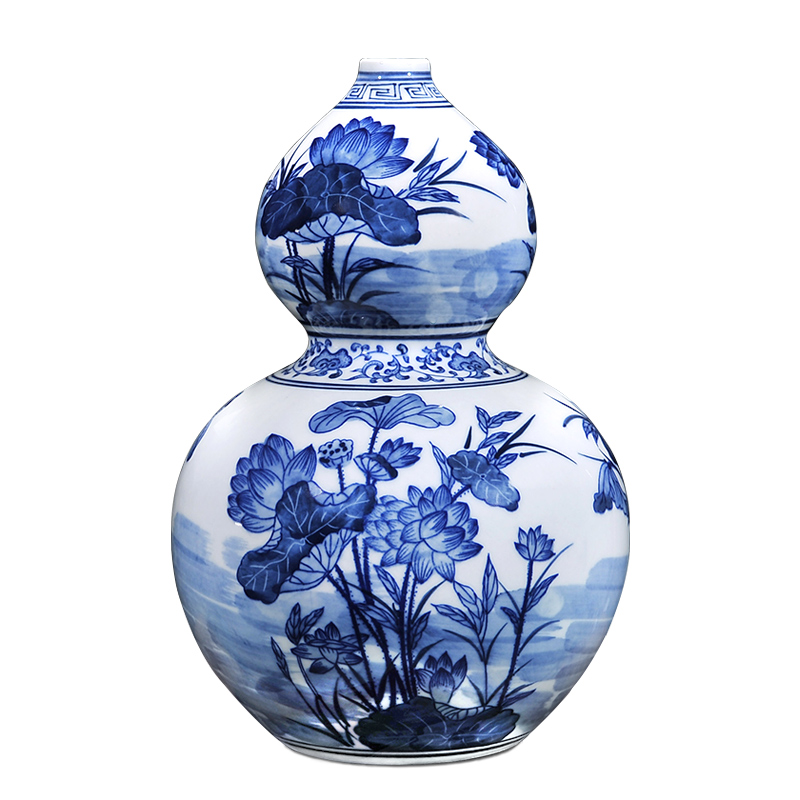 Antique Chinese blue and white lotus the qing yongzheng gourd vase of jingdezhen ceramics home sitting room adornment is placed