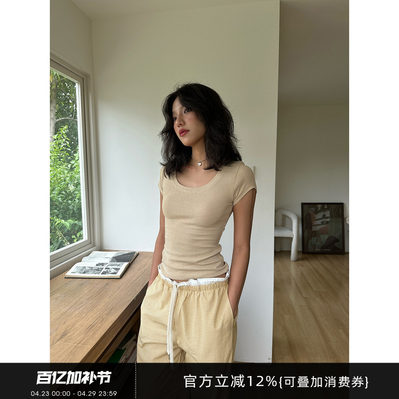 Gogo Burn American Retro Solid Color U-Neck Short-Sleeve T-Shirt for Women, Summer High-End Style, Regular Shoulder, Slim Fit Top