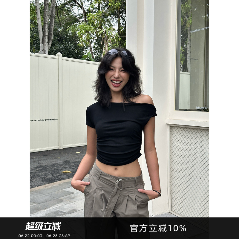 Gogo Burn American Style Black Off-Shoulder Sexy Short-Sleeve T-Shirt for Women 2026 Summer Unique Short Off-Shoulder Top