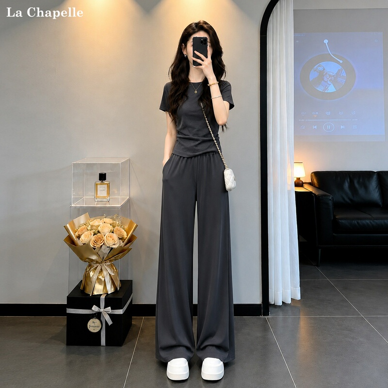 La Chapelle Fashion Casual Sports Suit for Women, Summer 2026 New Korean Style Relaxed Gray Short-Sleeve Wide-Leg Pants La Chapelle Fashion Casual Sports Suit for Women, Summer 2026 New Korean Style Relaxed Gray Short-Sleeve Wide-Leg Pants