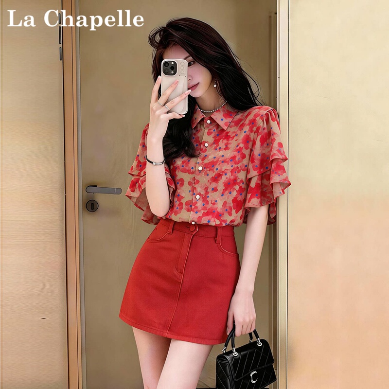 La Chapelle Retro Hong Kong Style Casual Sports Suit for Women, Summer Fashion Red Printed Ruffle Sleeve Shirt and Short Skirt
