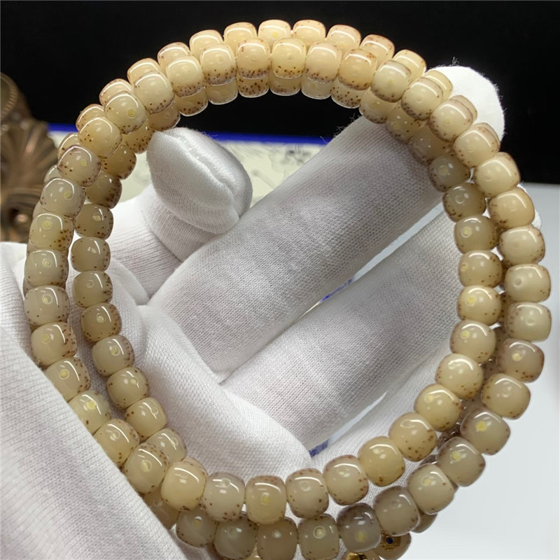 Nuo Bing Fruit Jelly Stone Jade Material Xingyue Bodhi Hainan Original Ecological Jade Seed Buddha Beads Men's and Women's Bracelet Necklace Tongzhi Guo
