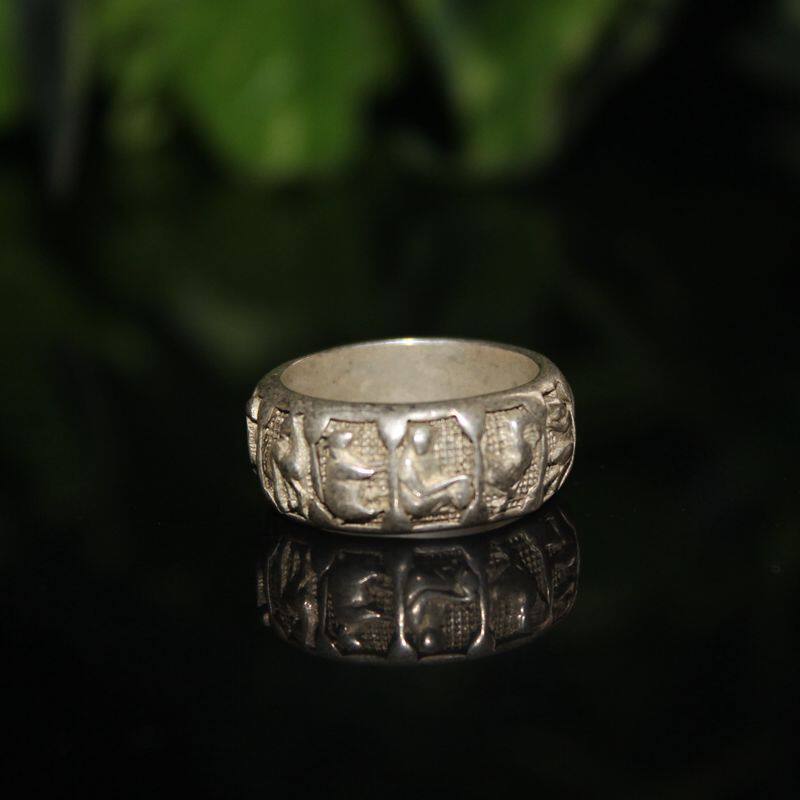 Amazon's hot-selling antique white copper silver-plated twelve zodiac rings, rings, antiques and miscellaneous old white copper men's rings