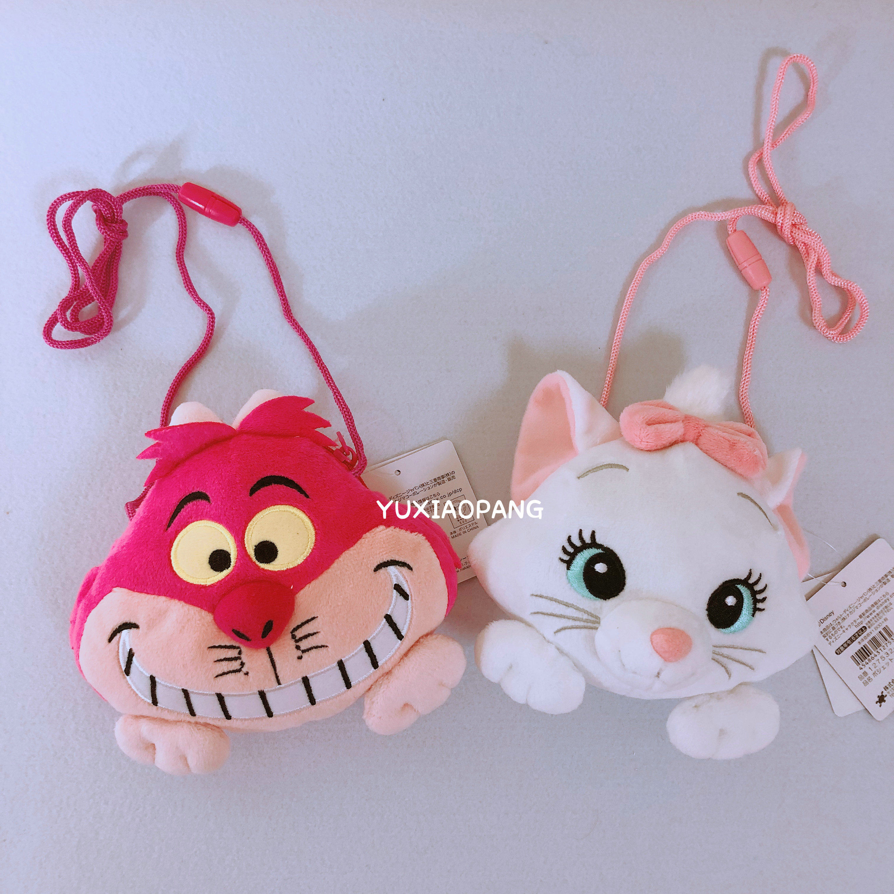 Spot Japan purchased cute Cheshire cat Mary cat plush small backpack messenger bag