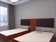 Nội thất khách sạn giường tiêu chuẩn phòng hoàn chỉnh Bộ giường tiêu chuẩn 1,2 m đầy đủ bộ giường ngủ giường tấm
