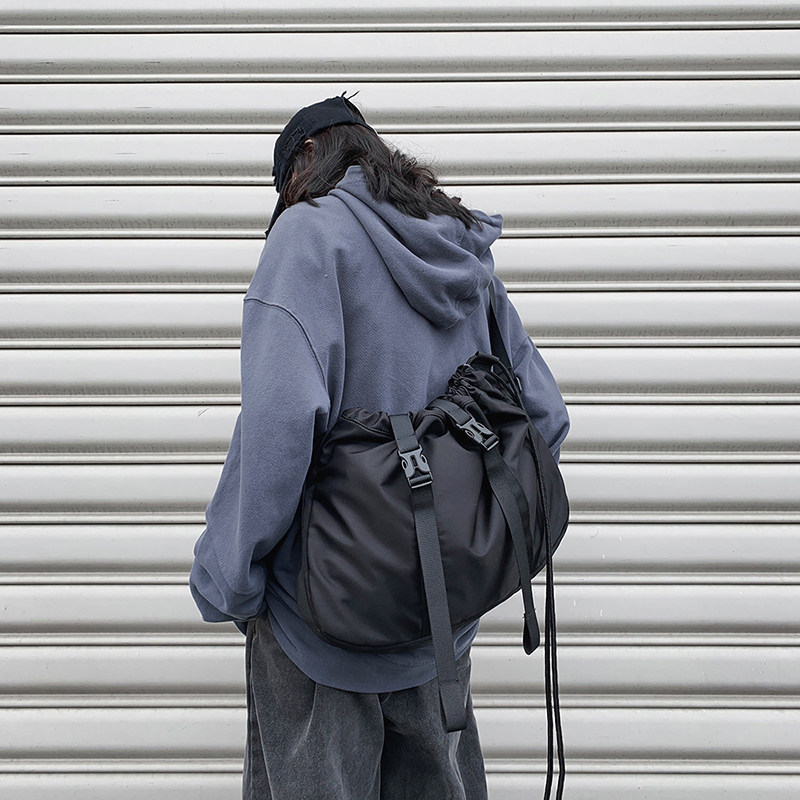 Dark style design trend simple shoulder bag all-match solid color messenger bag male casual cool student backpack schoolbag female