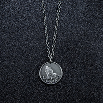The secret prayer of the bears palm the hand of the Buddha the hip-hop hip hop and the European and American Chaumen Necklace Alloy Necklace Ornament SY