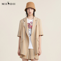 (High-end Series) Riddle Suit 2022 Autumn and Vertical Stripe Double-Row Buttoned Short Sleeve Jacket Woman 223GW1060