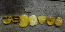 Micro-blemish beeswax Amber Small carvings size see contrast S22-28 lattice