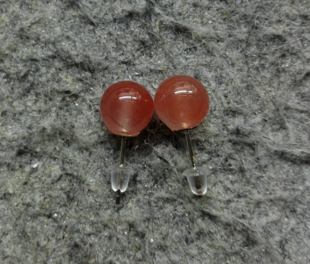 South red South red Manau ear pin round pearl 8-9MM ice floats at a special price