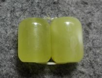 Honey wax barrel bead pair 14 5 * 19MM 6 42 gr 13
