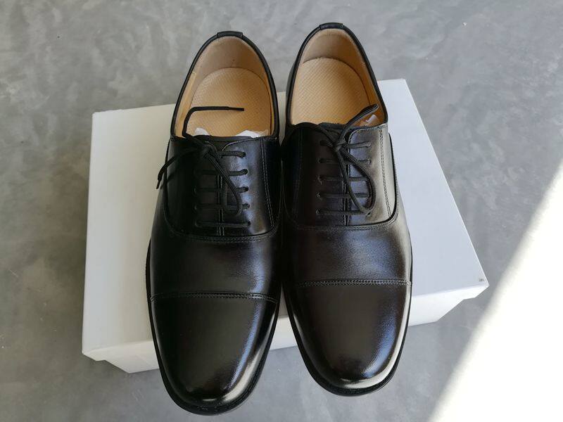 Three-joint leather shoes lace black casual shoes middle-aged and young people low-heeled wear-resistant top layer cowhide formal wear