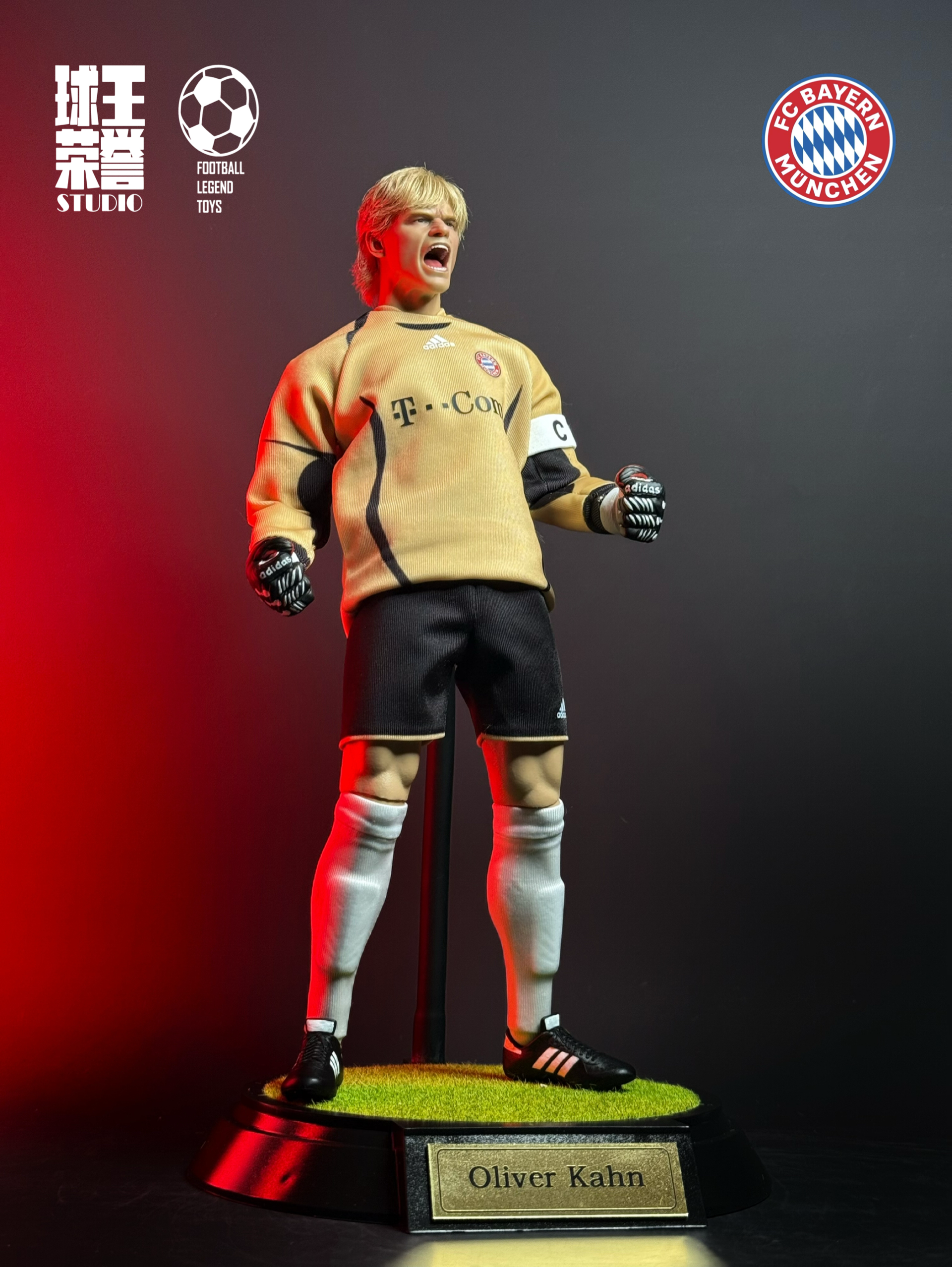 Lion King Kahn soldier Kahn Bayern surrounding Kahn roaring head