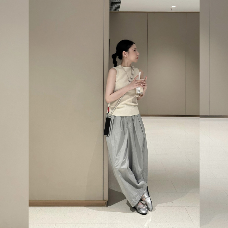 2026 Super Trendy Summer Outfit Set: Korean-Style Thin Sleeveless Knit Vest and High-Waisted Gray Wide-Leg Pants Casual Set