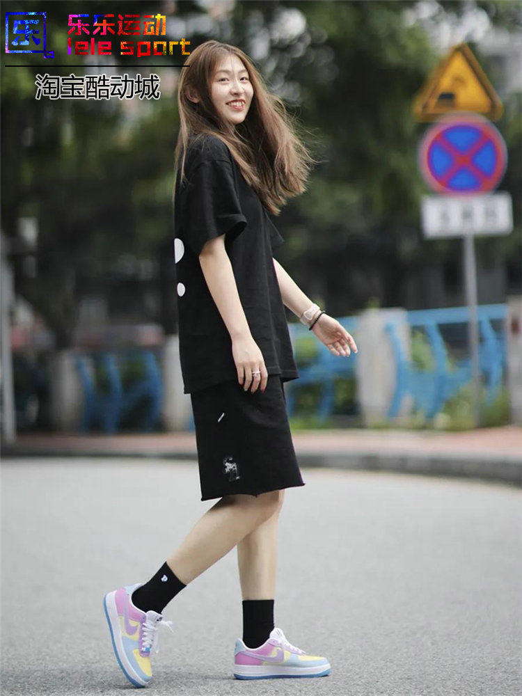Nike, Nike Air Force 1, индукционные напяточники 