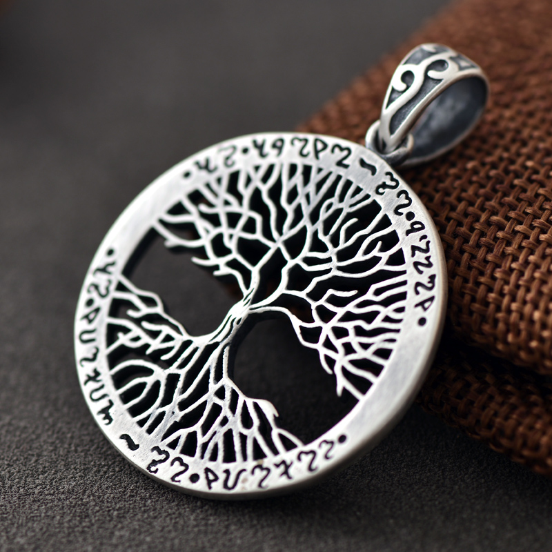 The tree of life 990 foot silver pendant necklace men and women sterling silver tide men's Thai silver necklace personality jewelry on the birthday gift