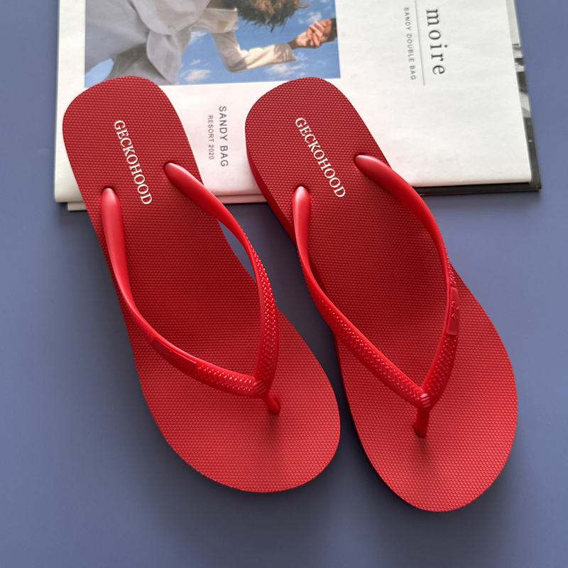 2026 New Model Small Gecko Flip-Flops for Women, Summer Outdoor Wear, Non-Smelly, Non-Slip, Thick-Soled Wedge Heel, Red Thong Sandals