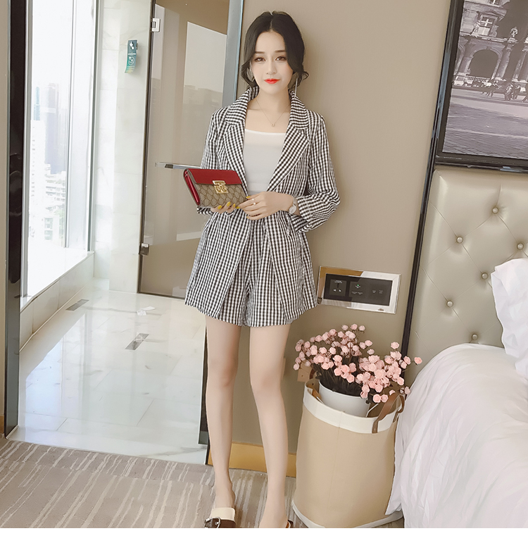VK旗艦店 韓系休閒短褲條紋襯衫上衣吊帶顯瘦洋氣寬口褲套裝短袖褲裝