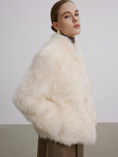 HIPMORE Luxurious classic two-color temperament fox fur-feel Xiao Hu Sheep 2025 winter new short fur coat for women