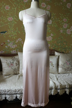 Silk suspenders skirt cheongsam base skirt mulberry silk base shirt slim black and white solid color cheongsam interior