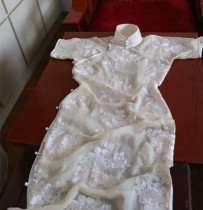  Holiday dress Embroidered silk cheongsam Daily slim-fitting dress Bridesmaid dress Toast dress Banquet cheongsam