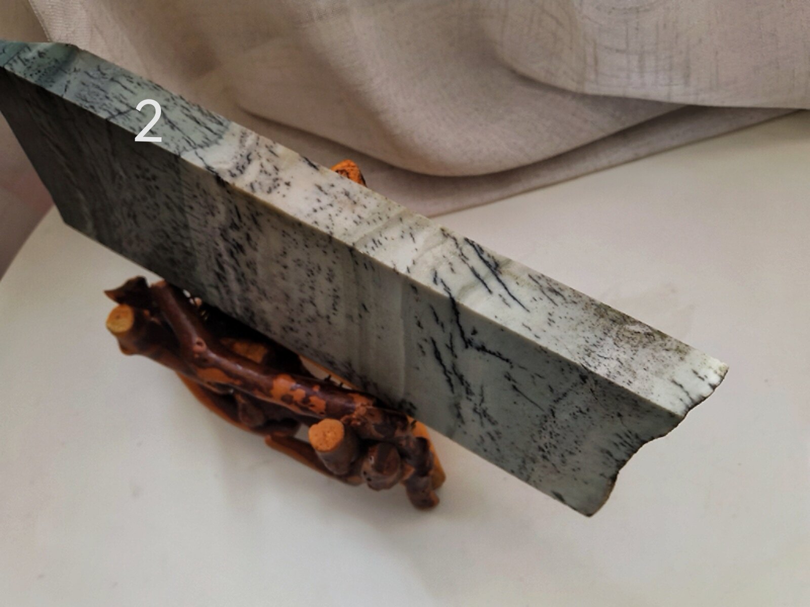 товар из китая 东北椴树林草花玉石板料手镯料摆件 绿浆料 No brand