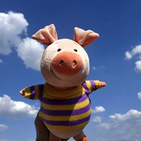 Желтый свитер