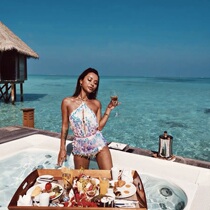 Recommended tropical island sexy mermaid pink sequin two-piece swimsuit LM209