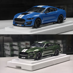 Autoart 1/18 Ford Mustang Shelby Gt500 Car Model